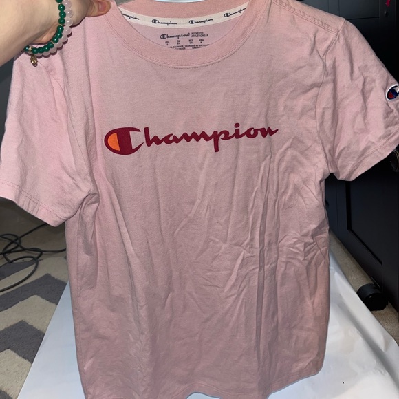 Super cute light pink small champion t shirt! - Picture 1 of 2